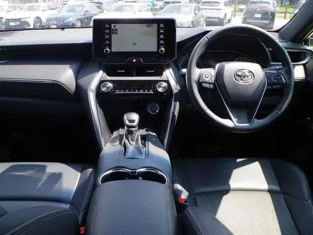 トヨタ ハリアー ハイブリッド G 千葉県 2020(令2)年 5.5万km プレシャスブラックパール Toyota Safety Sense/・プリクラッシュセーフティ/・レーンディパーチャーアラート/・オートハイビーム/・レーダークルーズコントロール/・ブラインドスポットモニター/パワーバックドア/運転席パワーシート/ハーフレザーシート/デジタルインナーミラー/置くだけ充電/純正コネクティッドナビ/地デジTV/【Bluetooth接続】/バックカメラ/ETC/LEDヘッドライト/LEDフォグライト/クリアランスソナー/純正18インチアルミホイル/サイド/カーテンエアバッグ/スマートキー