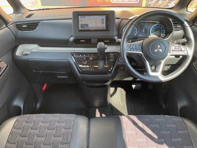 三菱 デリカミニ T プレミアム 鹿児島県 2024(令6)年 1万km ベージュⅡ 衝突軽減ブレーキ/ターボ/４ＷＤ/ナビ/全方位カメラ/ビルトインＥＴＣ/両側電動スライドドア/レーダークルーズコントロール/電動パーキングブレーキ/デジタルインナーミラー/ＬＥＤヘッドライト/プッシュスタート/スマートキー