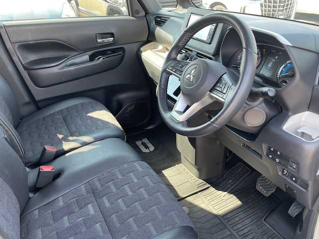 三菱 デリカミニ T プレミアム 鹿児島県 2024(令6)年 1万km ベージュⅡ 衝突軽減ブレーキ/ターボ/４ＷＤ/ナビ/全方位カメラ/ビルトインＥＴＣ/両側電動スライドドア/レーダークルーズコントロール/電動パーキングブレーキ/デジタルインナーミラー/ＬＥＤヘッドライト/プッシュスタート/スマートキー