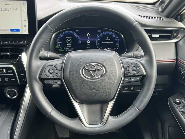 トヨタ ハリアー ＰＨＥＶ Z 岐阜県 2023(令5)年 1.6万km プラチナホワイトパールマイカ /ワンオーナー//TOYOTA×JBL純正ナビ/（Bluetooth/フルセグTV/AM/FM/USB/Apple CarPlay）//プラグインハイブリッドシステム//Toyota Safety Sence/（プリクラッシュセーフティ）/（レーントレーシングアシスト）/（アダプティブハイビームシステム）/（ロードサインアシスト）/（レーダークルーズコントロール）/（先行車発進告知機能）/（ドライバー異常時対応システム）/（ブラインドスポットモニター）/（パーキングサポートブレーキ）//電子制御ブレーキシステム//ABS//ブレーキアシスト//ビークルスタビリティコントロール//トラクションコントロールシステム//アクティブコーナリングアシスト//エレクトリックパワーステアリング//電気式4WDシステム//緊急ブレーキシグナル//セカンダリーコリジョンブレーキ//ヒルスタートアシストコントロール//調光パノラマルーフ//シートヒーター//デジタルインナーミラー//アクセサリーソケット//充電用ソケットTypeC ×3//100V電源//イモビライザー//ビルトインETC2.0//保証書//記録簿//取り扱い説明書