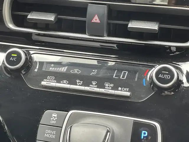 トヨタ アクア X 愛知県 2021(令3)年 2.7万km パール 禁煙車/純正ディスプレイオーディオ/（BT/USB/MiraCast）/ETC/トヨタセーフティセンス/・衝突被害軽減ブレーキ/・レーンキープアシスト/・レーダークルーズコントロール/・標識認識機能/・オートハイビーム/ステアリングスイッチ/スマートキー/スペアキー/オートライト/USB/オートエアコン/ライトレベライザー