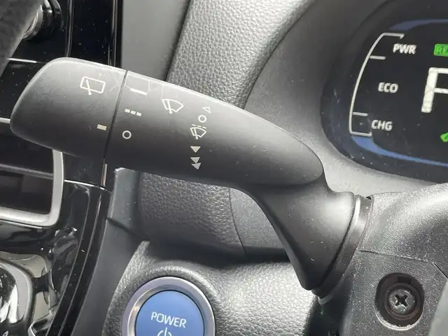 トヨタ アクア X 愛知県 2021(令3)年 2.7万km パール 禁煙車/純正ディスプレイオーディオ/（BT/USB/MiraCast）/ETC/トヨタセーフティセンス/・衝突被害軽減ブレーキ/・レーンキープアシスト/・レーダークルーズコントロール/・標識認識機能/・オートハイビーム/ステアリングスイッチ/スマートキー/スペアキー/オートライト/USB/オートエアコン/ライトレベライザー