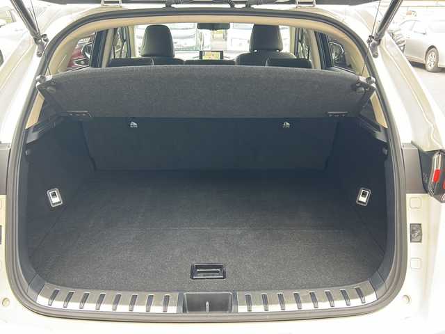レクサス ＮＸ 300h バージョンL 栃木県 2015(平27)年 3.6万km ソニッククォーツ 純正SDナビ/Bluetooth CD DVD/TV　フルセグ/バックカメラ/ステアリングヒーター/ブラックレザーシート/シートヒーター/シートクーラー/パワーシート/パドルシフト/クルーズコントロール/パワーバックドア/横滑り防止装置/コーナーセンサー/盗難防止装置/LEDヘッドライト/オートライト/衝突被害軽減システム/純正フロアマット/純正18インチアルミホイール/保証書/取扱説明書/記録簿