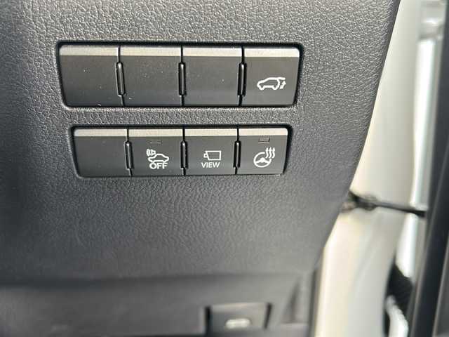 レクサス ＮＸ 300h バージョンL 栃木県 2015(平27)年 3.6万km ソニッククォーツ 純正SDナビ/Bluetooth CD DVD/TV　フルセグ/バックカメラ/ステアリングヒーター/ブラックレザーシート/シートヒーター/シートクーラー/パワーシート/パドルシフト/クルーズコントロール/パワーバックドア/横滑り防止装置/コーナーセンサー/盗難防止装置/LEDヘッドライト/オートライト/衝突被害軽減システム/純正フロアマット/純正18インチアルミホイール/保証書/取扱説明書/記録簿