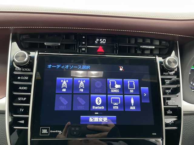 トヨタ ハリアー ハイブリッド プログレス メタル&レザーP 長野県 2017(平29)年 5.3万km ホワイトパールクリスタルシャイン 4WD/純正メモリナビ/JBLサウンド/Bluetooth/フルセグTV/バックカメラ/ETC2.0/前方ドラレコ/横滑り防止装置/衝突被害軽減システム/コーナーセンサー/純正18インチAW/純正フロアマット/シートメモリ/シートヒーター/電動リアゲート/LEDヘッドライト/スマートキー/スペアキー1本