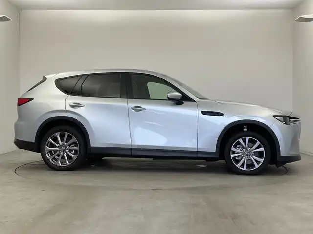マツダ ＣＸ－６０ XD Lパッケージ 新潟県 2023(令5)年 0.3万km ソニックシルバーM ４ＷＤ　/メーカーＯＰナビ　/フルセグTV/ＢＯＳＥサウンド/USB入力端子/HDMI/クルーズコントロール/ダウンヒルアシストコントロール/ＢＳＭ　/３６０ビューモニター　/ステアリングヒーター/黒革シート　/全席シートヒーター/リアパワーゲート/メモリーパワーシート　/パワーシート　/前後コーナーセンサー/純正フロアマット　/ＬＥＤ/スペアキ―1本