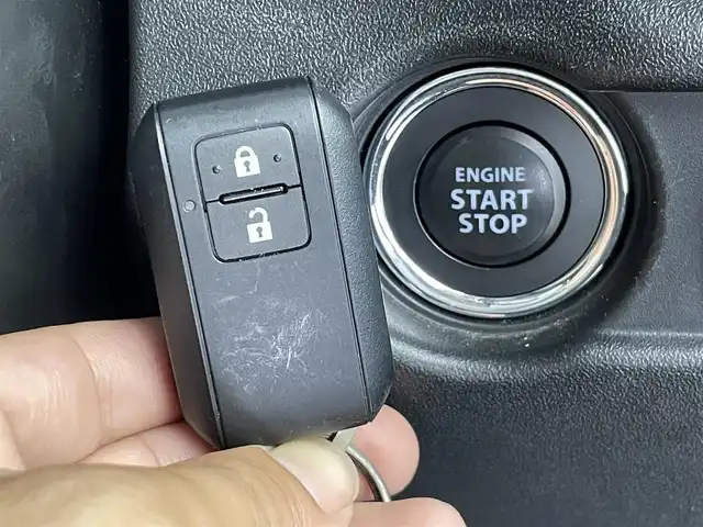 スズキ ジムニー XC 群馬県 2020(令2)年 5.1万km ジャングルグリーン rosso MODELLOマフラー/＝＝＝＝＝/4WD/5MT/7インチディスプレイオーディオ/・AM/FM/Bluetooth/AppleCarPlay/AndroidAuto/バックカメラ/前席シートヒーター/デュアルセンサーブレーキサポート/車線逸脱警報機能/ふらつき警報機能/誤発進抑制機能/ハイビームアシスト/先行車発進お知らせ機能/標識認識機能/ヒルディセントコントロール/TOYO OPEN COUNTRY ホワイトレタータイヤ(4本)/ETC/プッシュスタート/スマートキー/電動格納ミラー/ヘッドライトウォッシャー