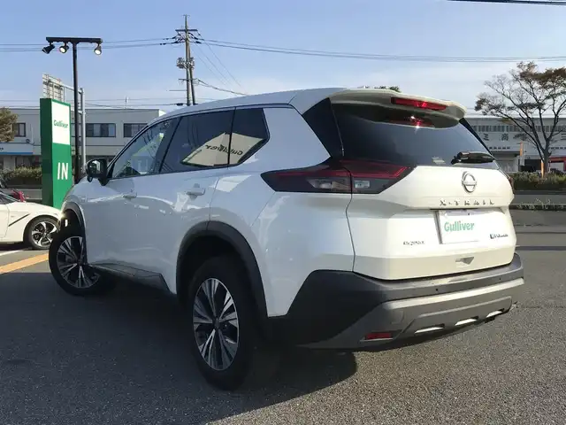 日産 エクストレイル X e－4ORCE 鳥取県 2023(令5)年 2万km ブリリアントホワイトパール ４・W・D　ターボ/社外ナビ/BT/CD/USB/バックカメラ・ETC/プロパイロット/エマージェンシーブレーキ/レーンキープアシスト/ブラインドスポットモニター/前後ドライブレコーダー/パワーバックドア/運転席パワーシート/前後席シートヒーター/LEDヘットライト/純正18インチアルミホイール/プッシュエンジンスタート/フロアマット