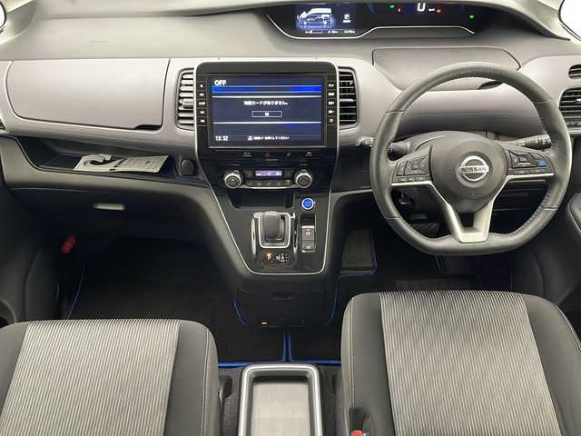 日産 セレナ e－パワー HWS V アーバンクロム 宮崎県 2021(令3)年 3.3万km ワインⅡ 純正ナビ/AM/FM/CD/DVD/Bluetooth/デジタルインナーミラー/プロパイロット/両側電動スライドドア/ステアリングスイッチ/ドライブレコーダー/アラウンドビューカメラ/電動サイドブレーキ/電動格納サイドミラー/シートヒーター/オートライト/フロアマット/サイドバイザー/ETC