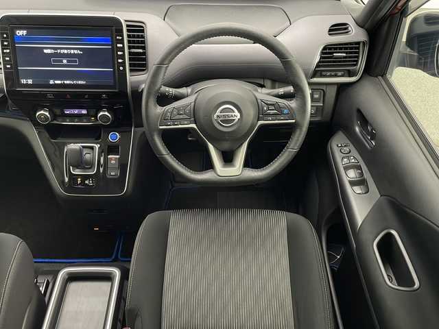 日産 セレナ e－パワー HWS V アーバンクロム 宮崎県 2021(令3)年 3.3万km ワインⅡ 純正ナビ/AM/FM/CD/DVD/Bluetooth/デジタルインナーミラー/プロパイロット/両側電動スライドドア/ステアリングスイッチ/ドライブレコーダー/アラウンドビューカメラ/電動サイドブレーキ/電動格納サイドミラー/シートヒーター/オートライト/フロアマット/サイドバイザー/ETC