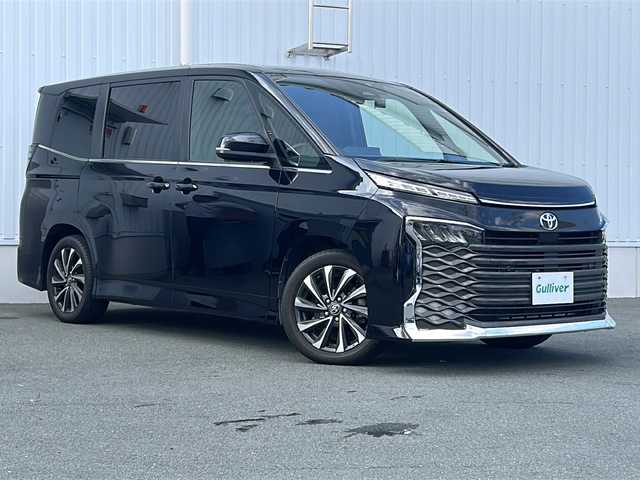 トヨタ ヴォクシー S－Z 三重県 2022(令4)年 3.4万km アティチュードブラックマイカ 純正10.5型ナビ/バックカメラ/前席シートヒーター/WAC/前後ドライブレコーダー/両側パワースライドドア/ビルトインETC2.0/レーダークルーズコントロール/ステアリングリモコン/ハーフレザーシート/オートハイビーム/TVキャンセラー/LEDヘッドライト/電動格納ミラー/禁煙車