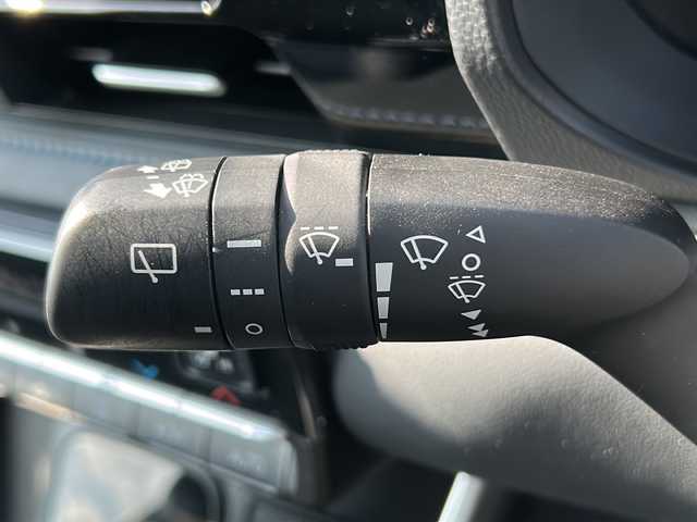 トヨタ ヴォクシー S－Z 三重県 2022(令4)年 3.4万km アティチュードブラックマイカ 純正10.5型ナビ/バックカメラ/前席シートヒーター/WAC/前後ドライブレコーダー/両側パワースライドドア/ビルトインETC2.0/レーダークルーズコントロール/ステアリングリモコン/ハーフレザーシート/オートハイビーム/TVキャンセラー/LEDヘッドライト/電動格納ミラー/禁煙車