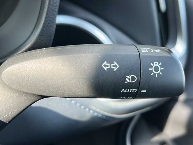 トヨタ ヴォクシー S－Z 三重県 2022(令4)年 3.4万km アティチュードブラックマイカ 純正10.5型ナビ/バックカメラ/前席シートヒーター/WAC/前後ドライブレコーダー/両側パワースライドドア/ビルトインETC2.0/レーダークルーズコントロール/ステアリングリモコン/ハーフレザーシート/オートハイビーム/TVキャンセラー/LEDヘッドライト/電動格納ミラー/禁煙車
