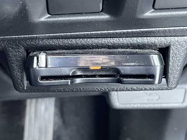 スバル フォレスター 2．0i－L アイサイト 道東・釧路十勝 2016(平28)年 7.2万km アイスシルバーメタリック ４WD/カロツェリアナビ/＜フルセグ/CD/DVD/SD/BT/USB＞/バックカメラ/アイサイト /＜追従クルコン/誤発進抑制制御/プリクラッシュブレーキ＞/ＥＴＣ/ＸＭＯＤＥ/シートヒーター/パワーシート/パドルシフト/純正フロアナビ/ドアバイザー/車線逸脱警報システム