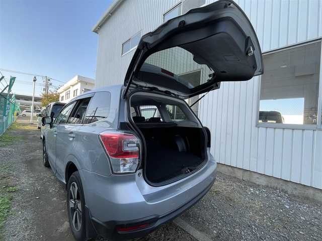 スバル フォレスター 2．0i－L アイサイト 道東・釧路十勝 2016(平28)年 7.2万km アイスシルバーメタリック ４WD/カロツェリアナビ/＜フルセグ/CD/DVD/SD/BT/USB＞/バックカメラ/アイサイト /＜追従クルコン/誤発進抑制制御/プリクラッシュブレーキ＞/ＥＴＣ/ＸＭＯＤＥ/シートヒーター/パワーシート/パドルシフト/純正フロアナビ/ドアバイザー/車線逸脱警報システム