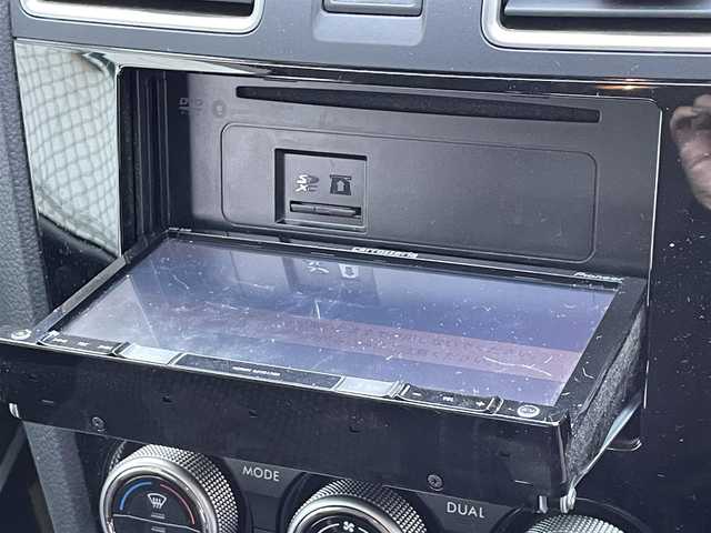 スバル フォレスター 2．0i－L アイサイト 道東・釧路十勝 2016(平28)年 7.2万km アイスシルバーメタリック ４WD/カロツェリアナビ/＜フルセグ/CD/DVD/SD/BT/USB＞/バックカメラ/アイサイト /＜追従クルコン/誤発進抑制制御/プリクラッシュブレーキ＞/ＥＴＣ/ＸＭＯＤＥ/シートヒーター/パワーシート/パドルシフト/純正フロアナビ/ドアバイザー/車線逸脱警報システム