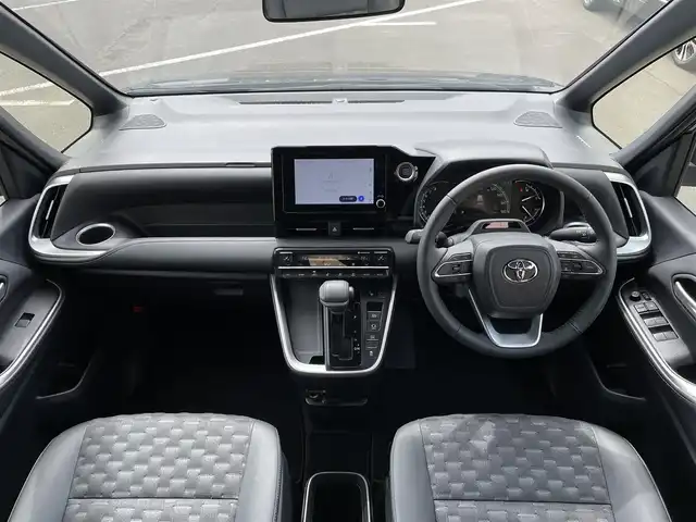 トヨタ ヴォクシー S－Z 東京都 2022(令4)年 1.3万km アティチュードブラックマイカ 純正ナビ　/快適利便ＰＫＧ　/全周囲カメラ　/ワンオーナー　/ＢＳＭ　/トヨタチームメイト　/電動リアゲート　/追従クルコン　/両側電動　/シートヒーター　/ハーフレザー　/ＬＥＤヘッド　/Ｂｌｕｅｔｏｏｔｈ