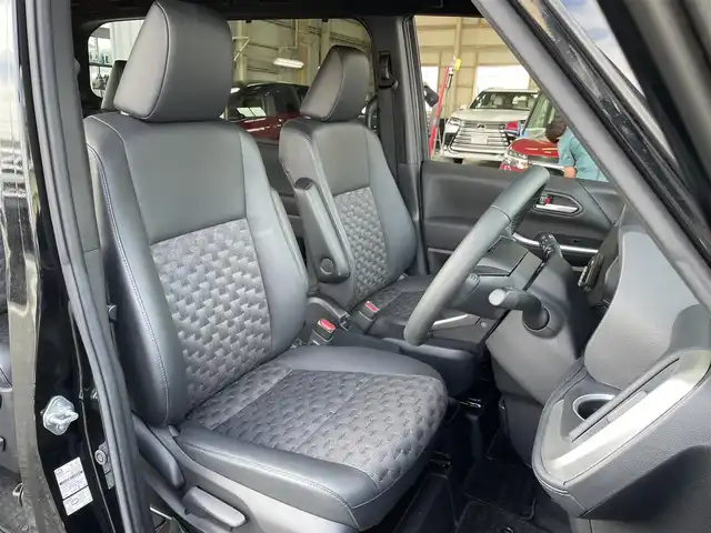 トヨタ ヴォクシー S－Z 東京都 2022(令4)年 1.3万km アティチュードブラックマイカ 純正ナビ　/快適利便ＰＫＧ　/全周囲カメラ　/ワンオーナー　/ＢＳＭ　/トヨタチームメイト　/電動リアゲート　/追従クルコン　/両側電動　/シートヒーター　/ハーフレザー　/ＬＥＤヘッド　/Ｂｌｕｅｔｏｏｔｈ