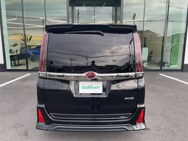 トヨタ ノア Si ダブルバイビーⅢ 栃木県 2020(令2)年 5.4万km ブラック ワンオーナー/TRDエアロ（F/S/R）/純正9インチナビ/バックカメラ/Bluetoothオーディオ/DVD再生機能/フルセグTV走行中視聴可/ステアリングリモコン/USB入力端子×2/純正12.1インチフリップダウンモニター/トヨタセーフティセンス/クルーズコントロール/クリアランスソナー /両側パワースライドドア /ハーフレザーシート/LEDヘッドライト/シーケンシャルウインカー/スマートキー×2