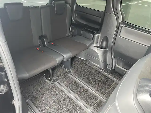 トヨタ ノア Si ダブルバイビーⅢ 栃木県 2020(令2)年 5.4万km ブラック ワンオーナー/TRDエアロ（F/S/R）/純正9インチナビ/バックカメラ/Bluetoothオーディオ/DVD再生機能/フルセグTV走行中視聴可/ステアリングリモコン/USB入力端子×2/純正12.1インチフリップダウンモニター/トヨタセーフティセンス/クルーズコントロール/クリアランスソナー /両側パワースライドドア /ハーフレザーシート/LEDヘッドライト/シーケンシャルウインカー/スマートキー×2