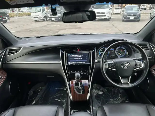 トヨタ ハリアー ハイブリッド プレミアム 道南・函館 2017(平29)年 4.1万km スパークリングブラックパールクリスタルシャイン /純正SDナビ//フルセグTV//ドライブレコーダー//ETC//パワーバックドア//ハーフレザーシート//前席パワーシート//プリクラッシュセーフティ//レーダークルーズコントロール//レーンディパーチャーアラート//オートマチックハイビーム//LEDヘッドライト//オートライト//スマートキー//エンジンプッシュスタート