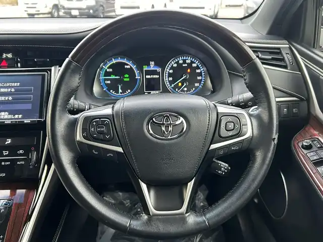 トヨタ ハリアー ハイブリッド プレミアム 道南・函館 2017(平29)年 4.1万km スパークリングブラックパールクリスタルシャイン /純正SDナビ//フルセグTV//ドライブレコーダー//ETC//パワーバックドア//ハーフレザーシート//前席パワーシート//プリクラッシュセーフティ//レーダークルーズコントロール//レーンディパーチャーアラート//オートマチックハイビーム//LEDヘッドライト//オートライト//スマートキー//エンジンプッシュスタート