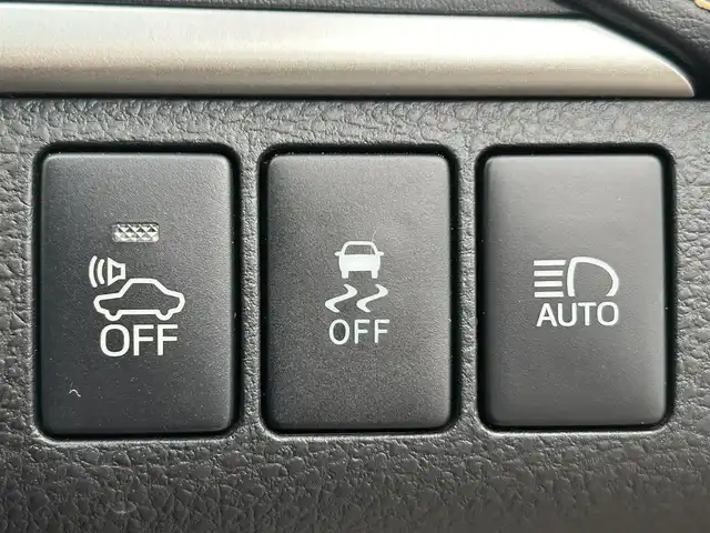 トヨタ ハリアー ハイブリッド プレミアム 道南・函館 2017(平29)年 4.1万km スパークリングブラックパールクリスタルシャイン /純正SDナビ//フルセグTV//ドライブレコーダー//ETC//パワーバックドア//ハーフレザーシート//前席パワーシート//プリクラッシュセーフティ//レーダークルーズコントロール//レーンディパーチャーアラート//オートマチックハイビーム//LEDヘッドライト//オートライト//スマートキー//エンジンプッシュスタート