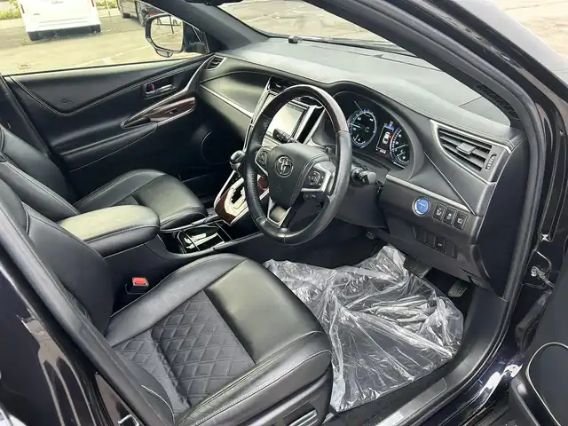 トヨタ ハリアー ハイブリッド プレミアム 道南・函館 2017(平29)年 4.1万km スパークリングブラックパールクリスタルシャイン /純正SDナビ//フルセグTV//ドライブレコーダー//ETC//パワーバックドア//ハーフレザーシート//前席パワーシート//プリクラッシュセーフティ//レーダークルーズコントロール//レーンディパーチャーアラート//オートマチックハイビーム//LEDヘッドライト//オートライト//スマートキー//エンジンプッシュスタート