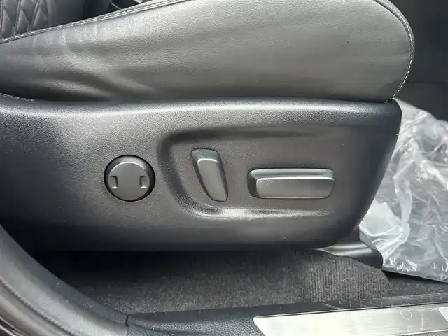 トヨタ ハリアー ハイブリッド プレミアム 道南・函館 2017(平29)年 4.1万km スパークリングブラックパールクリスタルシャイン /純正SDナビ//フルセグTV//ドライブレコーダー//ETC//パワーバックドア//ハーフレザーシート//前席パワーシート//プリクラッシュセーフティ//レーダークルーズコントロール//レーンディパーチャーアラート//オートマチックハイビーム//LEDヘッドライト//オートライト//スマートキー//エンジンプッシュスタート