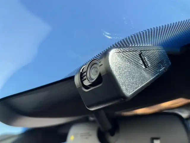 トヨタ ハリアー プレミアム 茨城県 2017(平29)年 6.1万km ダークブラウンM 純正ナビ(NSZT-W66T)/ (FM/AM/TV/CD/DVD/Bluetooth)/バックカメラ/レーダークルーズコントロール/サンルーフ/ETC2.0/レザーシート/パワーシート(D席)/ドライブレコーダー(前方)/コーナーセンサー/LEDヘッドライト/フォグランプ/プリクラッシュセーフティ/オートマッチクハイビーム/純正アルミホイール