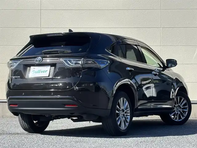 トヨタ ハリアー プレミアム 茨城県 2017(平29)年 6.1万km ダークブラウンM 純正ナビ(NSZT-W66T)/ (FM/AM/TV/CD/DVD/Bluetooth)/バックカメラ/レーダークルーズコントロール/サンルーフ/ETC2.0/レザーシート/パワーシート(D席)/ドライブレコーダー(前方)/コーナーセンサー/LEDヘッドライト/フォグランプ/プリクラッシュセーフティ/オートマッチクハイビーム/純正アルミホイール