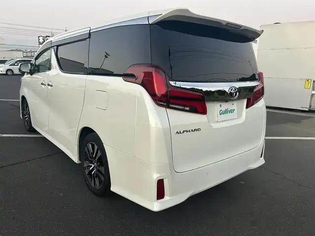 トヨタ アルファード S Cパッケージ 岡山県 2019(平31)年 6.3万km ホワイトパールクリスタルシャイン 登録時走行距離62107km/ダブルサンルーフ/JBLプレミアムサウンド/純正9インチナビ/フルセグTV(AM/FM/CD/DVD/Bluetooth)/純正12.1インチフリップダウンモニター/全方位カメラ/両側パワースライドドア/ビルトインETC2.0/ドライブレコーダー/パワーバックドア/トヨタセーフティセンス/・ブラインドスポットモニター/・プリクラッシュセーフティ/・レーダークルーズコントロール/・オートマチックハイビーム/・レーンディバーチャーアラート/オートブレーキホールド/横滑り防止装置/本革シート/D/N席シートヒーター/D/N席ベンチレーション/ステアリングヒーター/オットマン/18インチ純正AW/純正フロアマット