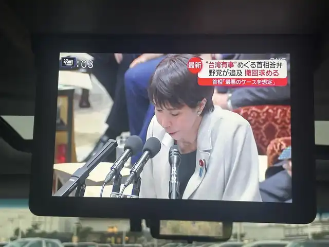 トヨタ アルファード S Cパッケージ 岡山県 2019(平31)年 6.3万km ホワイトパールクリスタルシャイン 登録時走行距離62107km/ダブルサンルーフ/JBLプレミアムサウンド/純正9インチナビ/フルセグTV(AM/FM/CD/DVD/Bluetooth)/純正12.1インチフリップダウンモニター/全方位カメラ/両側パワースライドドア/ビルトインETC2.0/ドライブレコーダー/パワーバックドア/トヨタセーフティセンス/・ブラインドスポットモニター/・プリクラッシュセーフティ/・レーダークルーズコントロール/・オートマチックハイビーム/・レーンディバーチャーアラート/オートブレーキホールド/横滑り防止装置/本革シート/D/N席シートヒーター/D/N席ベンチレーション/ステアリングヒーター/オットマン/18インチ純正AW/純正フロアマット