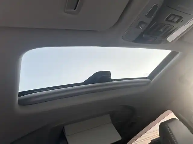 トヨタ アルファード S Cパッケージ 岡山県 2019(平31)年 6.3万km ホワイトパールクリスタルシャイン 登録時走行距離62107km/ダブルサンルーフ/JBLプレミアムサウンド/純正9インチナビ/フルセグTV(AM/FM/CD/DVD/Bluetooth)/純正12.1インチフリップダウンモニター/全方位カメラ/両側パワースライドドア/ビルトインETC2.0/ドライブレコーダー/パワーバックドア/トヨタセーフティセンス/・ブラインドスポットモニター/・プリクラッシュセーフティ/・レーダークルーズコントロール/・オートマチックハイビーム/・レーンディバーチャーアラート/オートブレーキホールド/横滑り防止装置/本革シート/D/N席シートヒーター/D/N席ベンチレーション/ステアリングヒーター/オットマン/18インチ純正AW/純正フロアマット