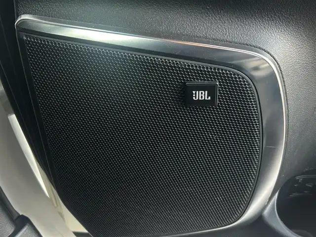 トヨタ アルファード S Cパッケージ 岡山県 2019(平31)年 6.3万km ホワイトパールクリスタルシャイン 登録時走行距離62107km/ダブルサンルーフ/JBLプレミアムサウンド/純正9インチナビ/フルセグTV(AM/FM/CD/DVD/Bluetooth)/純正12.1インチフリップダウンモニター/全方位カメラ/両側パワースライドドア/ビルトインETC2.0/ドライブレコーダー/パワーバックドア/トヨタセーフティセンス/・ブラインドスポットモニター/・プリクラッシュセーフティ/・レーダークルーズコントロール/・オートマチックハイビーム/・レーンディバーチャーアラート/オートブレーキホールド/横滑り防止装置/本革シート/D/N席シートヒーター/D/N席ベンチレーション/ステアリングヒーター/オットマン/18インチ純正AW/純正フロアマット