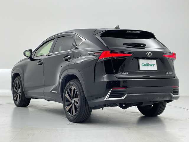 レクサス ＮＸ 300h バージョンL 愛知県 2018(平30)年 6.3万km ブラック 純正ナビ/・Bluetooth/・フルセグ/・DVD/CD/・SD音楽録音/・USB入力端子/サンルーフ/バックサイドカメラ/パワーシート/シートヒーター/エアーシート/ステアリングヒーター/衝突軽減/クリアランスソナー/レーンキープ/パワーバックドア/電格格納セカンドシート/ビルドインＥＴＣ2.0/前後ドライブレコーダー（ZDR016）/レーダークルーズコントロール/ステアリングスイッチ/パドルシフト/ヘッドアップディスプレイ/オートマチックハイビーム/LEDヘッドライト/フォグランプ