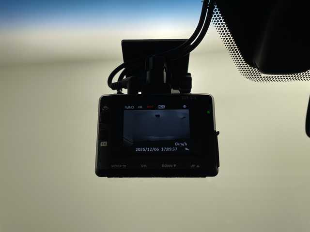 レクサス ＮＸ 300h バージョンL 愛知県 2018(平30)年 6.3万km ブラック 純正ナビ/・Bluetooth/・フルセグ/・DVD/CD/・SD音楽録音/・USB入力端子/サンルーフ/バックサイドカメラ/パワーシート/シートヒーター/エアーシート/ステアリングヒーター/衝突軽減/クリアランスソナー/レーンキープ/パワーバックドア/電格格納セカンドシート/ビルドインＥＴＣ2.0/前後ドライブレコーダー（ZDR016）/レーダークルーズコントロール/ステアリングスイッチ/パドルシフト/ヘッドアップディスプレイ/オートマチックハイビーム/LEDヘッドライト/フォグランプ