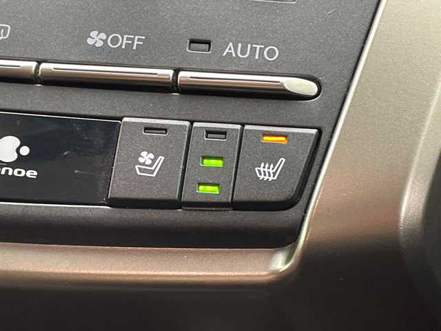 レクサス ＮＸ 300h バージョンL 愛知県 2018(平30)年 6.3万km ブラック 純正ナビ/・Bluetooth/・フルセグ/・DVD/CD/・SD音楽録音/・USB入力端子/サンルーフ/バックサイドカメラ/パワーシート/シートヒーター/エアーシート/ステアリングヒーター/衝突軽減/クリアランスソナー/レーンキープ/パワーバックドア/電格格納セカンドシート/ビルドインＥＴＣ2.0/前後ドライブレコーダー（ZDR016）/レーダークルーズコントロール/ステアリングスイッチ/パドルシフト/ヘッドアップディスプレイ/オートマチックハイビーム/LEDヘッドライト/フォグランプ