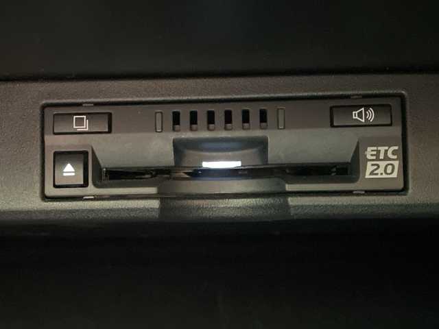 レクサス ＮＸ 300h バージョンL 愛知県 2018(平30)年 6.3万km ブラック 純正ナビ/・Bluetooth/・フルセグ/・DVD/CD/・SD音楽録音/・USB入力端子/サンルーフ/バックサイドカメラ/パワーシート/シートヒーター/エアーシート/ステアリングヒーター/衝突軽減/クリアランスソナー/レーンキープ/パワーバックドア/電格格納セカンドシート/ビルドインＥＴＣ2.0/前後ドライブレコーダー（ZDR016）/レーダークルーズコントロール/ステアリングスイッチ/パドルシフト/ヘッドアップディスプレイ/オートマチックハイビーム/LEDヘッドライト/フォグランプ