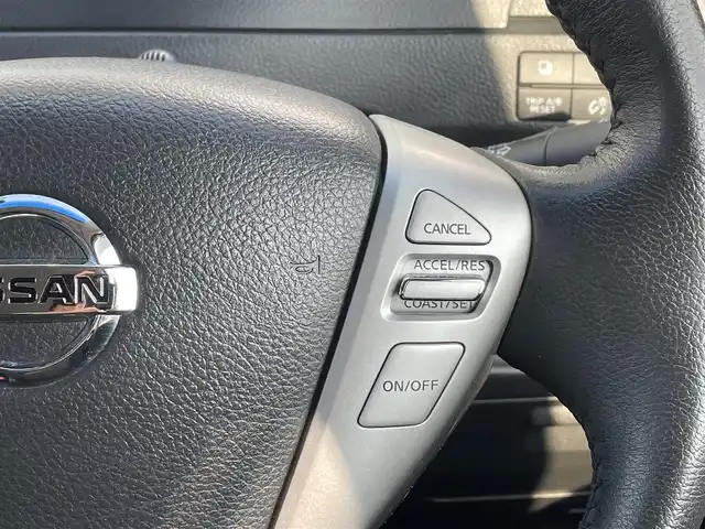日産 セレナ ハイウェイスター Aセーフティ 道央・札幌 2014(平26)年 6万km ブリリアントホワイトパール ・４WD/・衝突軽減ブレーキ/・両側パワースライドドア/・純正ナビ/　CD＆DVD＆BT＆TV/・バックカメラ/・全方位カメラ/・コーナーセンサー/・レーンキープアシスト/・オートエアコン/・クルーズコントロール/・アイドリングストップ/・プッシュスタート/・スマートキー/・電動格納ミラー/・純正フロアマット/・ドアバイザー/・ウィンカーミラー/・フォグライト