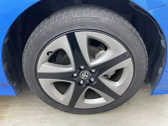 トヨタ プリウス S ツーリングセレクション 岡山県 2019(平31)年 7.3万km ブルーM 純正９インチメモリナビゲーション		/【フルセグ/Bluetooth/DVD/MSV】		/バックカメラ	/純正17inアルミホイール+サマータイヤ：装着				/レーダークルーズコントロール		/ビルトインETC２．０	/LEDヘッドライト（AUTO機能付き）/オートハイビーム		/シートヒーター		/横滑り防止機能		/衝突軽減システム		/車線逸脱防止システム		/ドライブレコーダー				/ステアリングスイッチ		/プッシュスタート		/コーナーセンサー				/フロアマット				/スペアキー×１		/取扱説明書