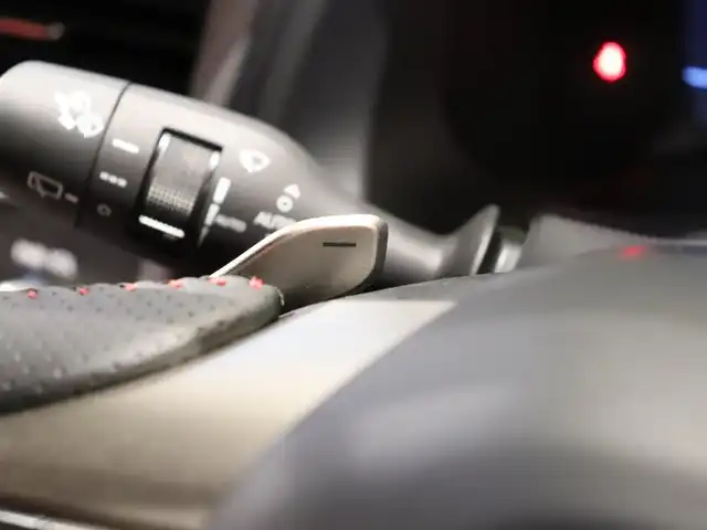 レクサス ＲＸ 450h Fスポーツ 静岡県 2020(令2)年 1.6万km ソニックチタニウム 後期型　/角型３眼ＬＥＤ　/赤革シート　/前席シートクーラー　全席シートヒーター　/ステアヒーター　/ＡＣＣ　ＬＫＡ　ＢＳＭ　ＨＵＤ　/ナビ　３６０°カメラ　/フルセグＴＶ　ＢＴ　ＡＵＸ/2列目電動格納/パワーバックドア　/リモコンＥＧスターター　/ドラレコ