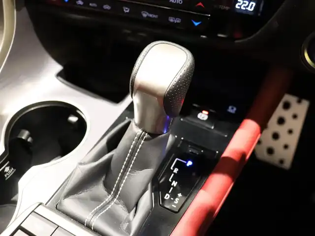 レクサス ＲＸ 450h Fスポーツ 静岡県 2020(令2)年 1.6万km ソニックチタニウム 後期型　/角型３眼ＬＥＤ　/赤革シート　/前席シートクーラー　全席シートヒーター　/ステアヒーター　/ＡＣＣ　ＬＫＡ　ＢＳＭ　ＨＵＤ　/ナビ　３６０°カメラ　/フルセグＴＶ　ＢＴ　ＡＵＸ/2列目電動格納/パワーバックドア　/リモコンＥＧスターター　/ドラレコ
