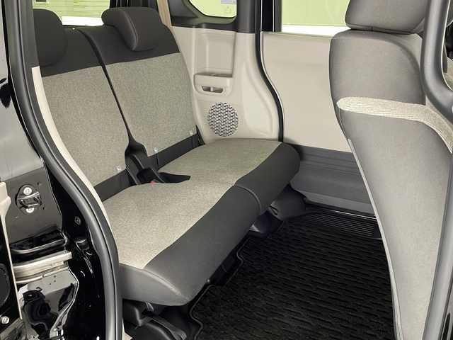 ホンダ Ｎ ＢＯＸ 宮崎県 2024(令6)年 0.4万km クリスタルブラックパール 禁煙車/片側パワースライドドア/純正8インチナビゲーション/（フルセグTV/BT/USB/ipod/HDMI）/純正バックカメラ/純正ビルトインETC/純正前後どらいぶ/ホンダセンシング/・衝突軽減ブレーキ（CMBS）/・先行車発進お知らせ機能/・歩行者事故低減ステアリング/・路外逸脱抑制機能/・標識認識機能/・渋滞追従機能付アダプティブクルーズコントロール（ACC）/・車線維持支援システム（LKAS）/・誤発進抑制機能/・後方誤発進抑制機能/・近距離衝突軽減ブレーキ/・急アクセル抑制機能/・パーキングセンサーシステム/・オートハイビーム/LEDヘッドライト/電動パーキングブレーキ/オートブレーキホールド/プッシュスタート/スマートキー/リアサンシェード/純正フロアマット