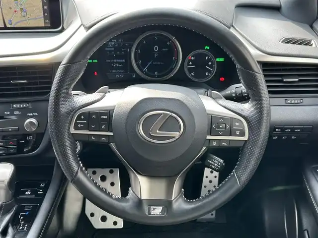 レクサス ＲＸ 450h Fスポーツ 岩手県 2016(平28)年 6.6万km ホワイトノーヴァガラスフレーク ワンオーナー/4WD/純正ナビ/レクサスセーフティー/・レーンキーピングアシスト/・プリクラッシュセーフティー/・ブラインドスポットモニター/・インテリジェントクリアランスソナー/・ヘッドアップディスプレイ/パノラミックビューモニター/バックカメラ/フロントカメラ/サイドカメラ/駐車支援/レーダークルーズコントロール/パワーシート/シートメモリー/シートヒーター/シートエアコン/ステアリングスイッチ/ステアリングヒーター/ビルトインETC2.0/パワーバックドア/エンジンスターター/LEDヘッドライト/LEDフォグランプ/オートライト/オートマチックハイビーム/純正20インチアルミホイール/純正フロアマット/フルセグTV/Bluetooth/CD、DVD、BD/プッシュスタート/スマートキー/スペアキー