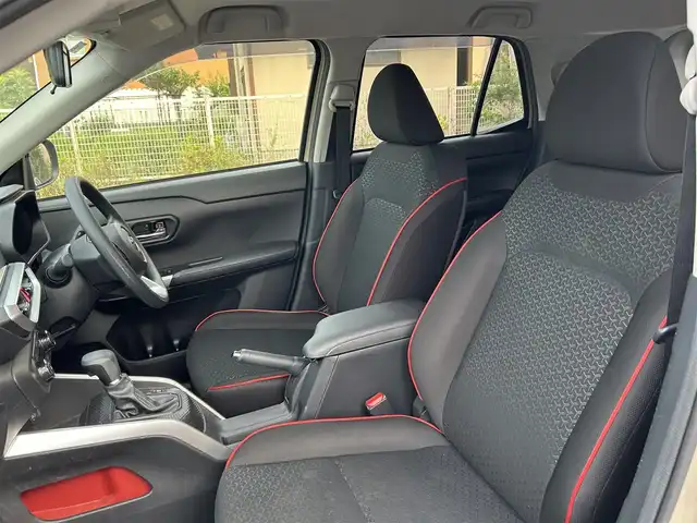 トヨタ ライズ G 静岡県 2020(令2)年 3.3万km ナチュラルベージュマイカM 純正9インチディスプレイオーディオ/・フルセグTV/・Bluetooth接続/・USB入力端子/・AppleCarPlay接続/スマートアシスト/・衝突警報機能/・衝突回避支援ブレーキ機能/・車線逸脱警報機能/・先行車発進告知機能/・標識認識機能/前後コーナーセンサー/バックカメラ/ETC/プッシュスタート/スマートキー/LEDオートライト・オートハイビーム/取扱説明書/保証書