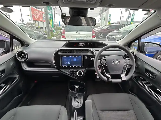 トヨタ アクア S スタイルブラック 宮城県 2018(平30)年 7.5万km ダークブルーマイカ ビューティパッケージ/・ナノイー/・シートヒーター/＝＝＝/純正9インチワイドナビ/(フルセグTV/CD/SD/BT)/バックカメラ/トヨタセーフティセンス＝＝＝＝＝＝＝＝＝/プリクラッシュセーフティー/レーンディパーチャーアラート/ハイビームアシスト/先行車発進告知/パーキングアシストブレーキ/クリアランスソナー/＝＝＝＝＝＝＝＝＝＝＝＝＝＝＝＝＝＝＝/ドライブレコーダー/ビルトインETC/オートライト/ドライブセレクト/ステアリングスイッチ/オートライト/横滑り防止/プッシュスタート＆スマートキー/ウインカー付き電動格納ミラー/ドアバイザー/スペアキー/純正フロアマット/社外15インチAW