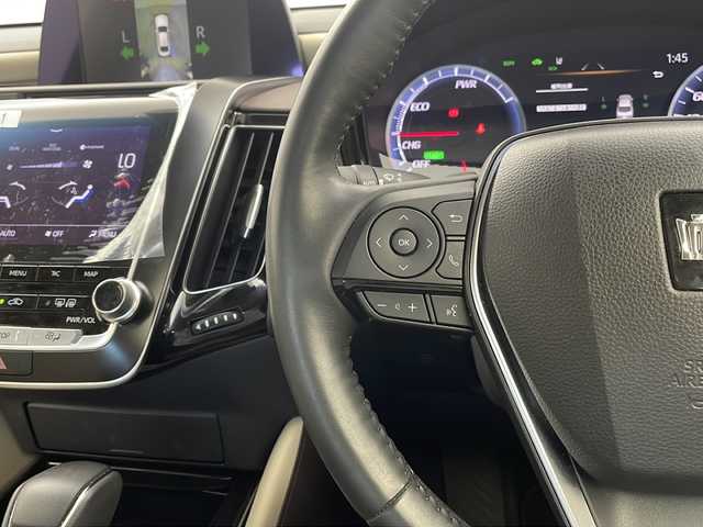 トヨタ クラウン ハイブリッド S Cパッケージ 栃木県 2019(令1)年 1.2万km ホワイトパールクリスタルシャイン 純正ナビ(T-Connect対応)/ Bluetooth/フルセグTV/USB/AUX/Miracast/AM/FM/バックカメラ/サンルーフ/セーフティパッケージPlus/・ブラインドスポットモニター/・リヤクロストラフィックアラート/・ヘッドアップディスプレイ/・リバース連動ドアミラー/・パーキングサポートブレーキ/・パノラミックビューモニター/・インテリジェントパーキングアシスト2/トヨタセーフティセンス/・プリクラッシュセーフティ/・レーントレーシングアシスト/・レーダークルーズコントロール/・ロードサインアシスト/・オートマチックハイビーム/ビルトインETC2.0/電動開閉トランク/合皮シート/パワーシート(D/N席)/LEDヘッドライト/LEDフォグランプ/ドアバイザー/純正17インチアルミホイール/サイド+カーテンエアバッグ/スマートキー/社外フロアマット