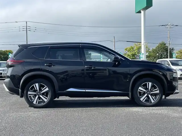 日産 エクストレイル G e－4ORCE 道央・札幌 2022(令4)年 3.8万km ダイヤモンドブラック ４WD/純正メーカーナビ/AM/FM/BT/フルセグ/衝突被害軽減ブレーキ/横滑り防止装置/レーダークルーズコントロール/レーンキープアシスト/ヒルディセントコントロール/クリアランスソナー/アラウンドビューモニター/ビルトインETC2.0/ドライブレコーダー/デジタルインナーミラー/ドライブモードセレクター/パーキングアシスト/EVMODE/e-Pedal/パワーバックドア/前席パワーシート/全席シートヒーター/D席メモリーシート/レザーシート/革巻きステアリング/ステアリングリモコン/ハンドルヒーター/AC100V/置くだけ充電/電動パーキング/オートブレーキホールド/プッシュスタート/スマートキー/LEDヘッドライト/オートライト/オートハイビーム/フォグランプ/電動格納ミラー/ウィンカーミラー/純正フロアマット/ドアバイザー/スペアキー