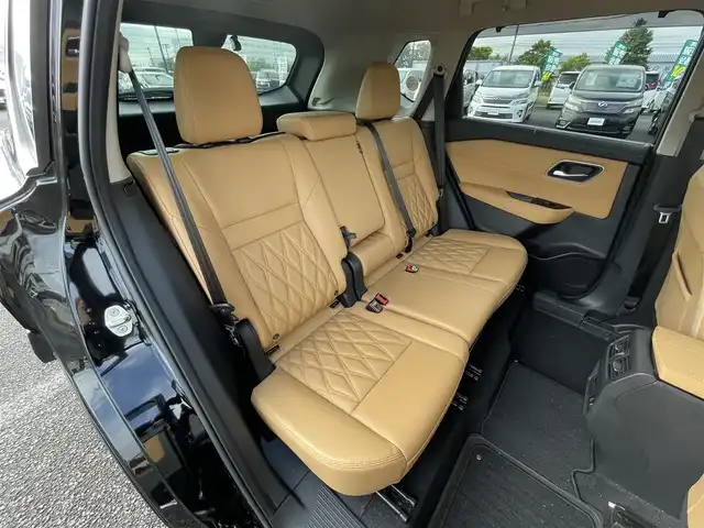日産 エクストレイル G e－4ORCE 道央・札幌 2022(令4)年 3.8万km ダイヤモンドブラック ４WD/純正メーカーナビ/AM/FM/BT/フルセグ/衝突被害軽減ブレーキ/横滑り防止装置/レーダークルーズコントロール/レーンキープアシスト/ヒルディセントコントロール/クリアランスソナー/アラウンドビューモニター/ビルトインETC2.0/ドライブレコーダー/デジタルインナーミラー/ドライブモードセレクター/パーキングアシスト/EVMODE/e-Pedal/パワーバックドア/前席パワーシート/全席シートヒーター/D席メモリーシート/レザーシート/革巻きステアリング/ステアリングリモコン/ハンドルヒーター/AC100V/置くだけ充電/電動パーキング/オートブレーキホールド/プッシュスタート/スマートキー/LEDヘッドライト/オートライト/オートハイビーム/フォグランプ/電動格納ミラー/ウィンカーミラー/純正フロアマット/ドアバイザー/スペアキー
